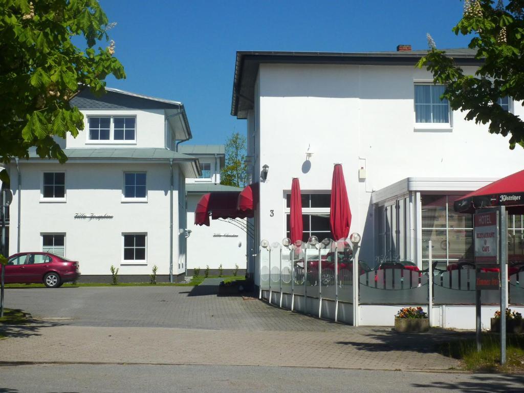 Strandhotel Villa Louisa & Appartementhaeuser Villa Josephine Und Villa Christine Juliusruh Exterior photo