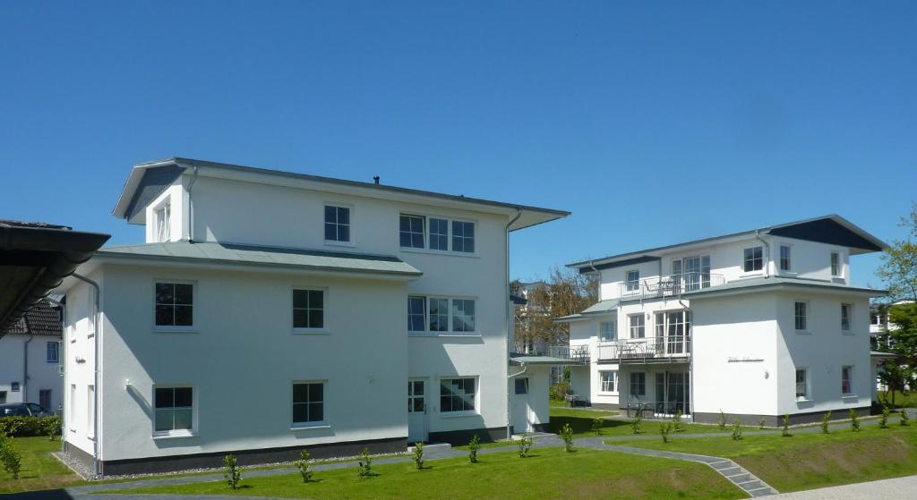 Strandhotel Villa Louisa & Appartementhaeuser Villa Josephine Und Villa Christine Juliusruh Exterior photo